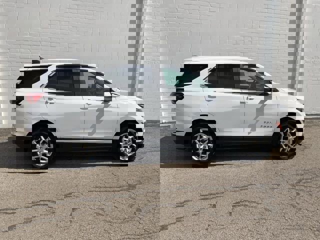 Used 2024 Chevrolet Equinox LT image 3
