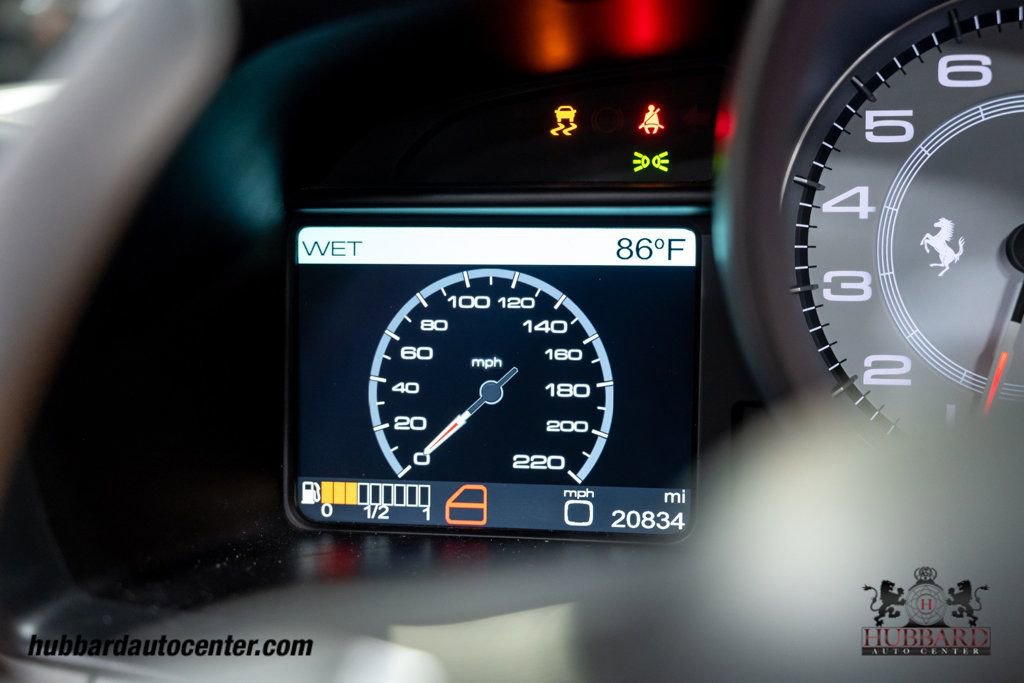 Used 2014 Ferrari 458 Spider RWD image 22