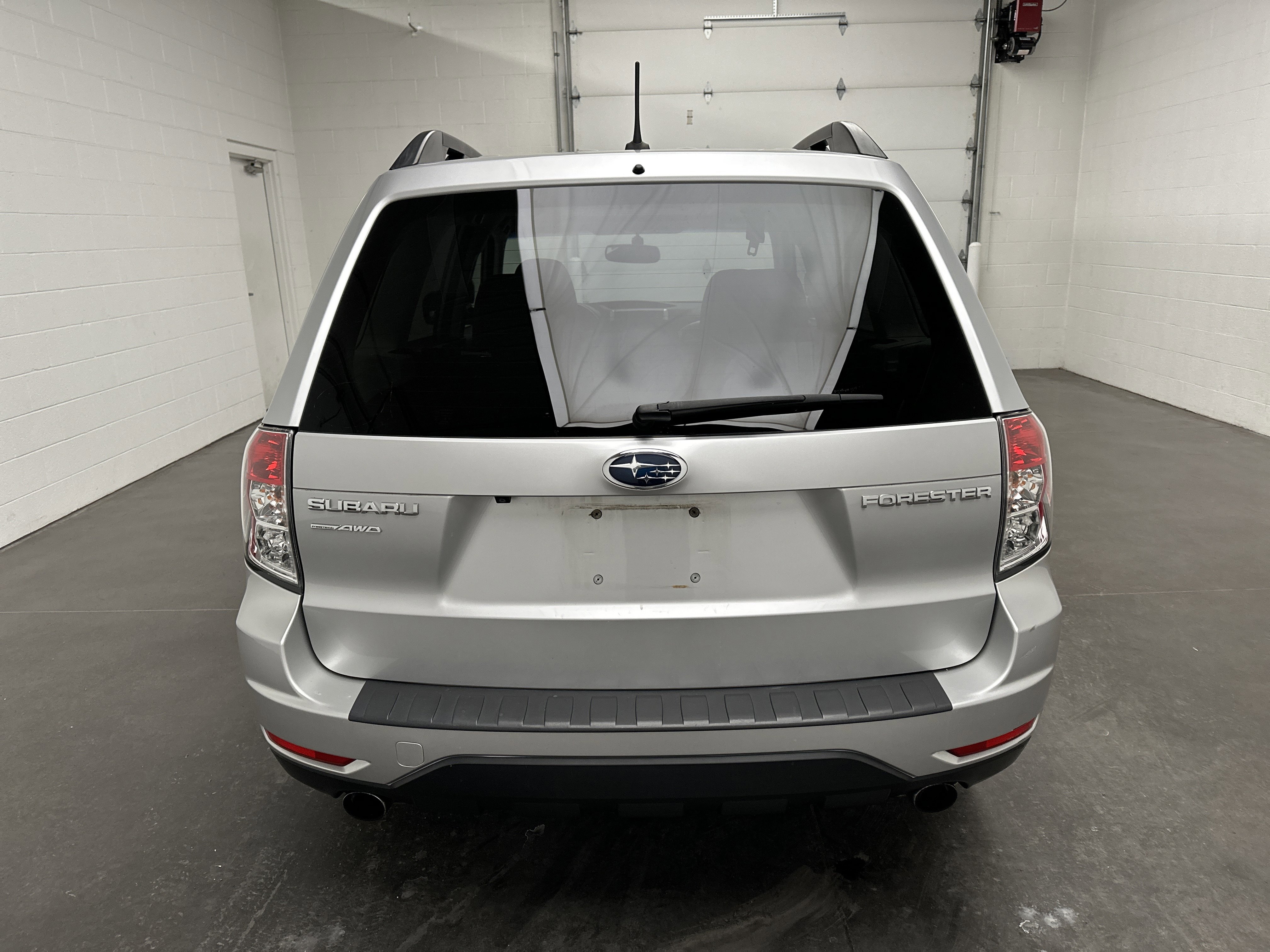 Used 2011 Subaru Forester 2.5X Limited w/ Popular Equipment Group 4B image 7