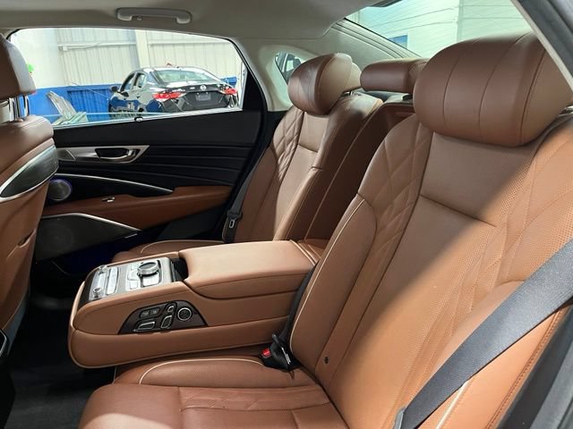 Used 2019 Kia K900 Luxury w/ VIP Package AWD/4WD image 19