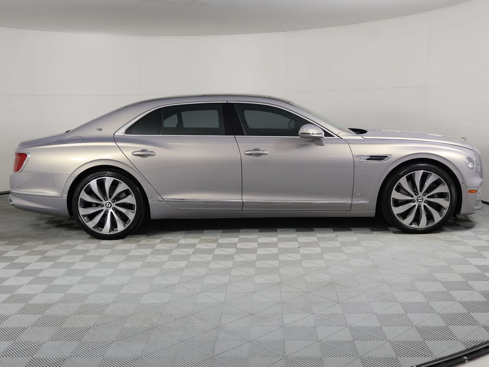 Certified 2020 Bentley Flying Spur W12 AWD/4WD image 9