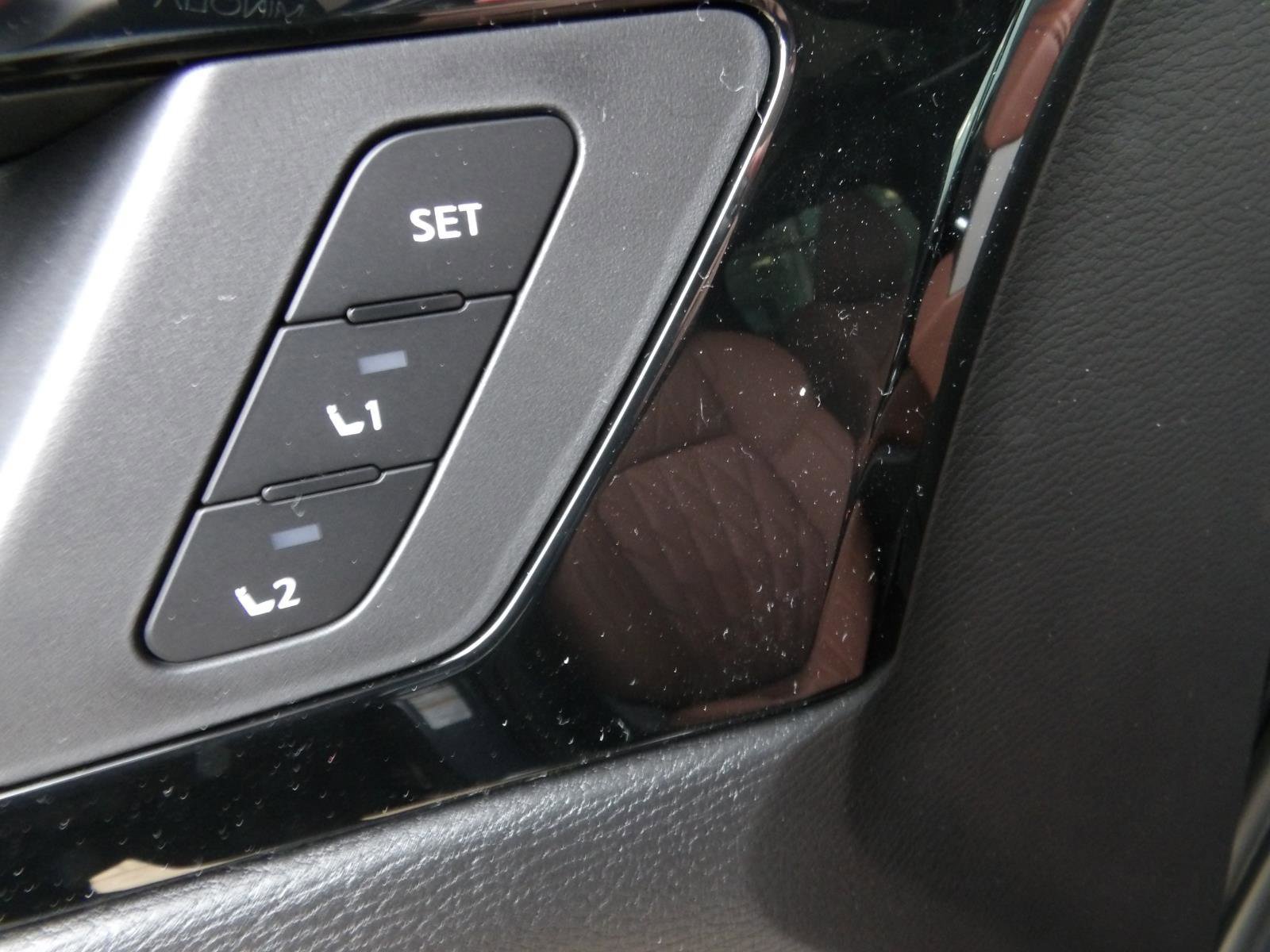 New 2026 Mitsubishi Outlander SEL image 23