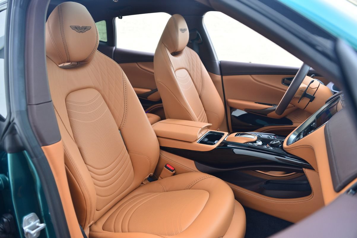Used 2023 Aston Martin DBX 707 AWD/4WD image 11