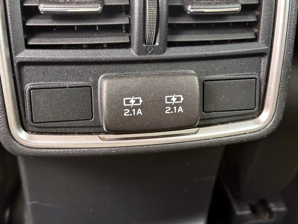 Used 2022 Subaru Forester Limited image 15