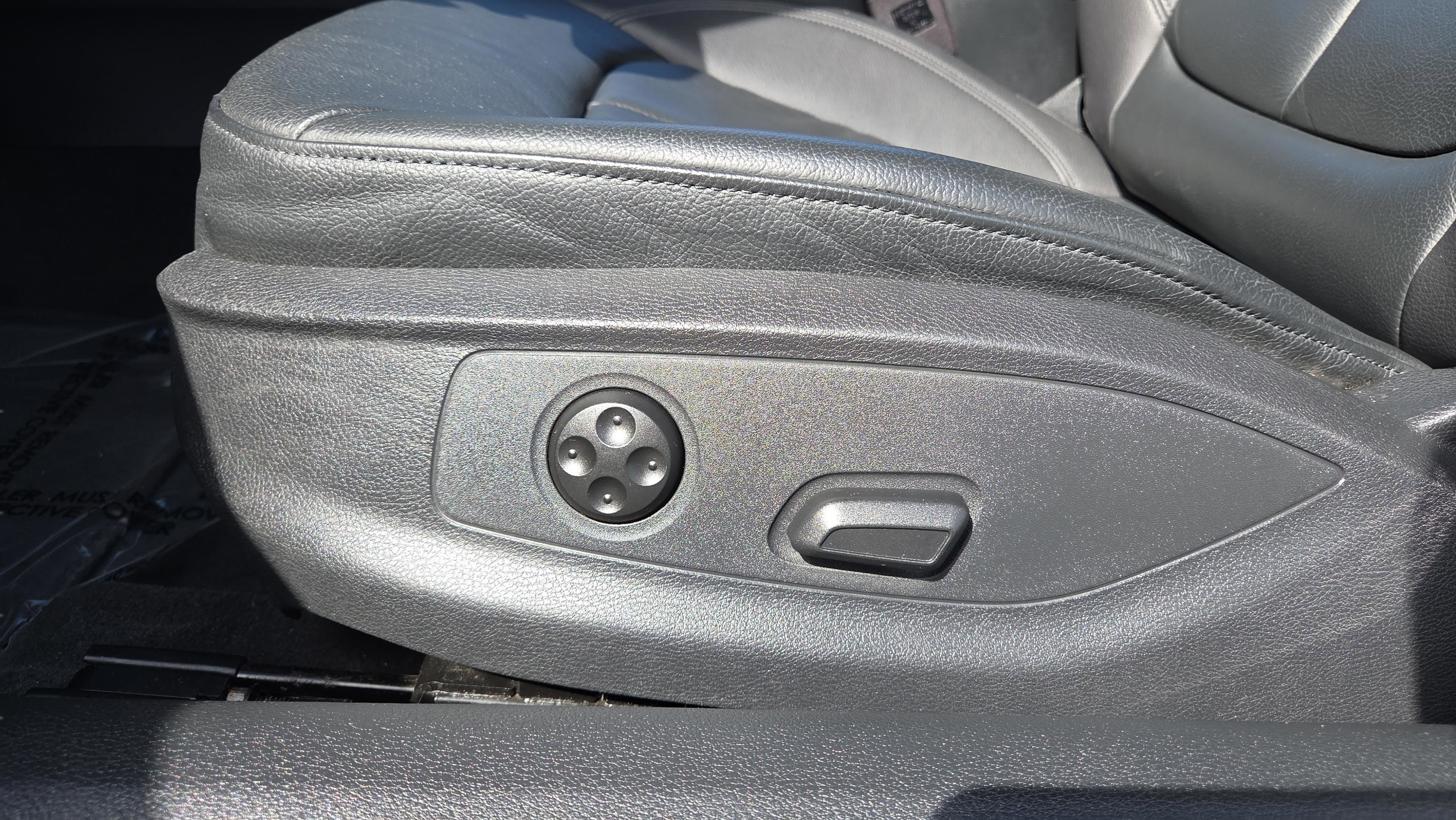 Used 2018 Audi A3 2.0T Premium image 12