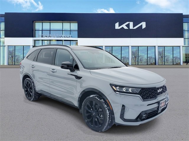 Certified 2022 Kia Sorento SX image 2