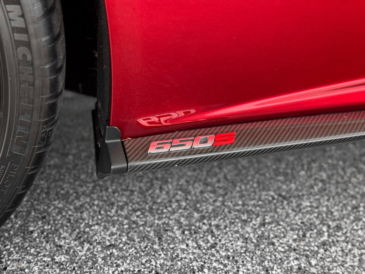 Used 2015 McLaren 650S Spider image 44