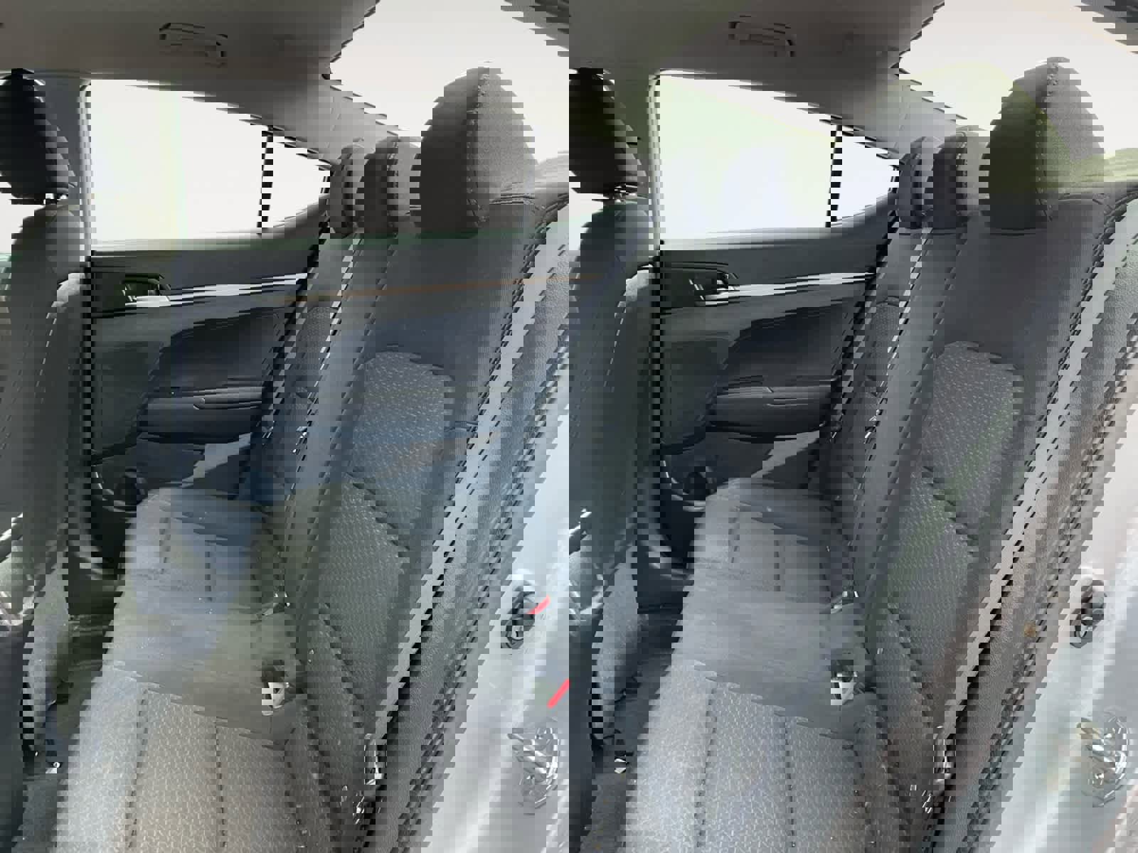 Used 2020 Hyundai Elantra SE w/ Cargo Package (C1) image 15