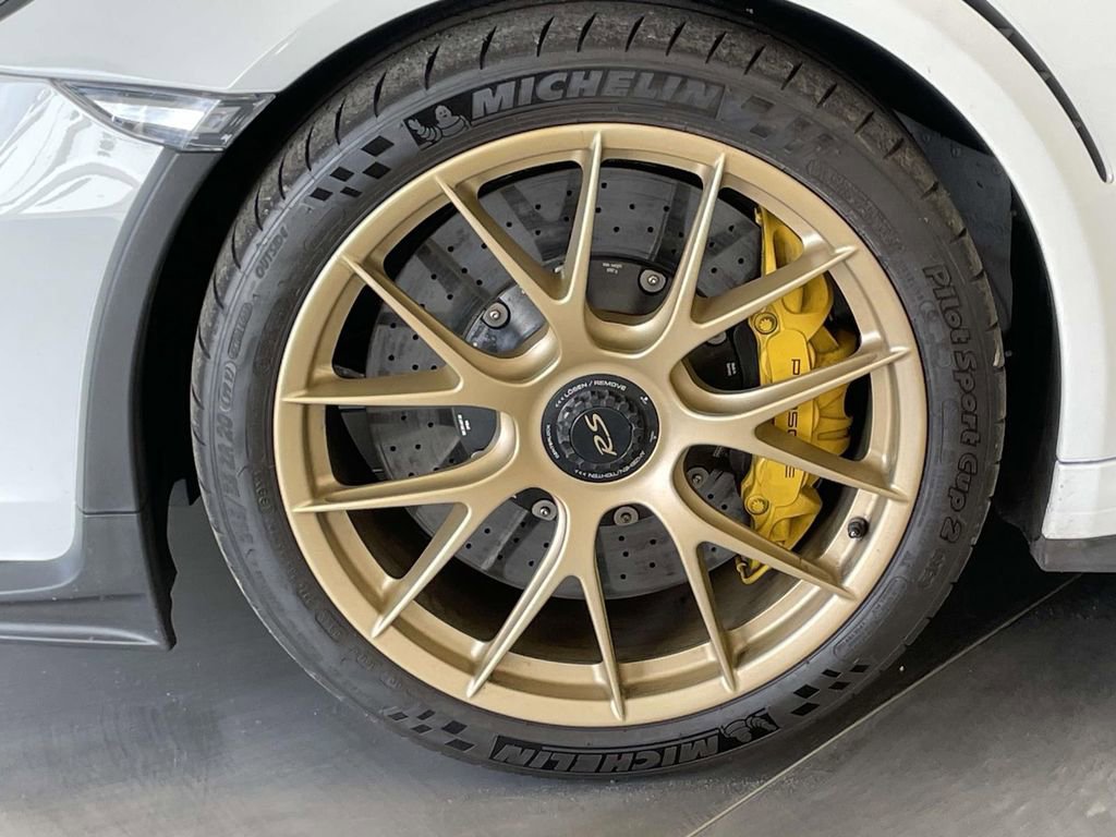 Used 2019 Porsche 911 GT3 RS image 11