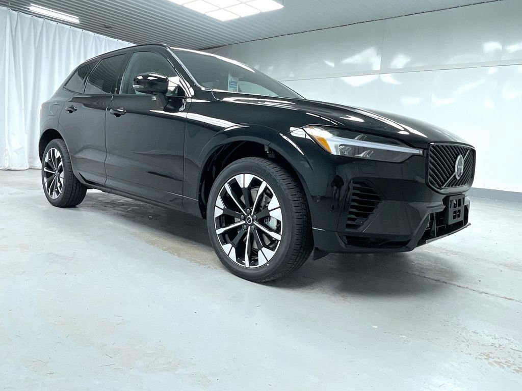New 2026 Volvo XC60 T8 Plus w/ Protection Package Premier video 1