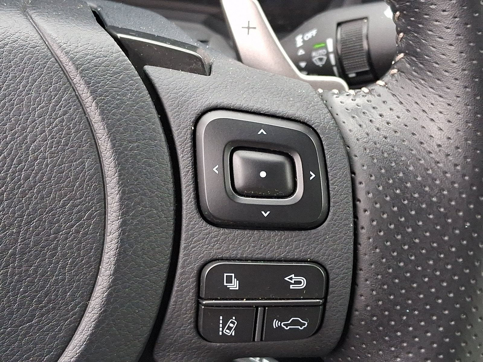 Used 2023 Lexus IS 350 F Sport w/ Memory Package image 23