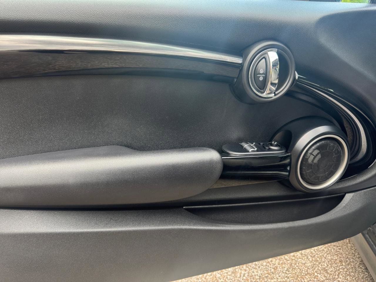 Used 2015 MINI Cooper S FWD image 23
