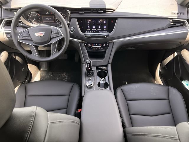New 2026 Cadillac XT5 Luxury FWD image 9