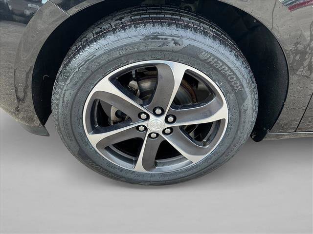 Used 2020 Buick Enclave Essence w/ Sport Touring Edition image 9