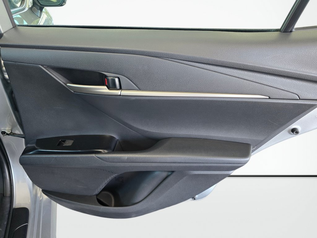 Used 2025 Toyota Camry LE FWD image 39