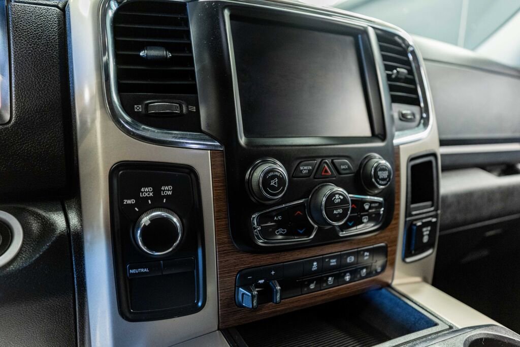 Used 2015 RAM 3500 Laramie image 12
