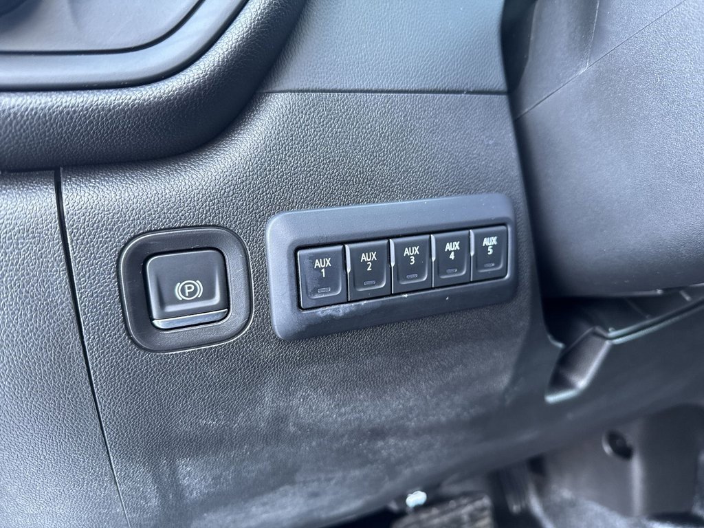 Certified 2024 Chevrolet Silverado 2500 W/T w/ WT Convenience Package image 20