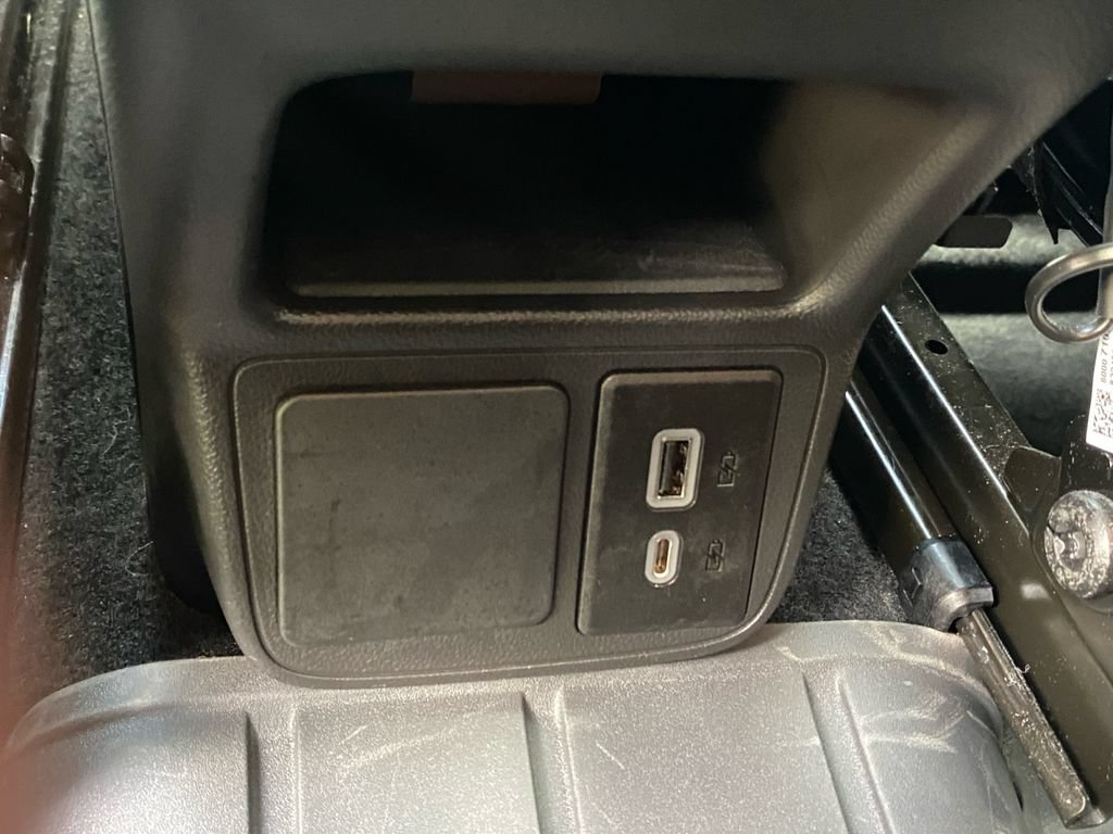 Used 2025 Buick Encore GX Sport Touring AWD/4WD image 35