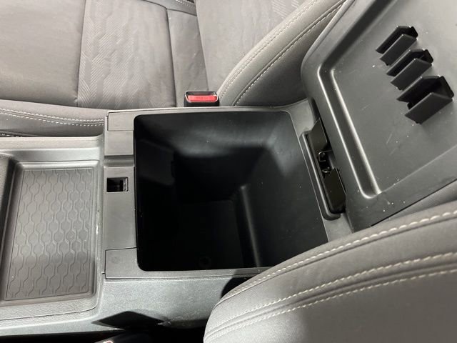 Used 2024 Nissan Frontier SV image 28