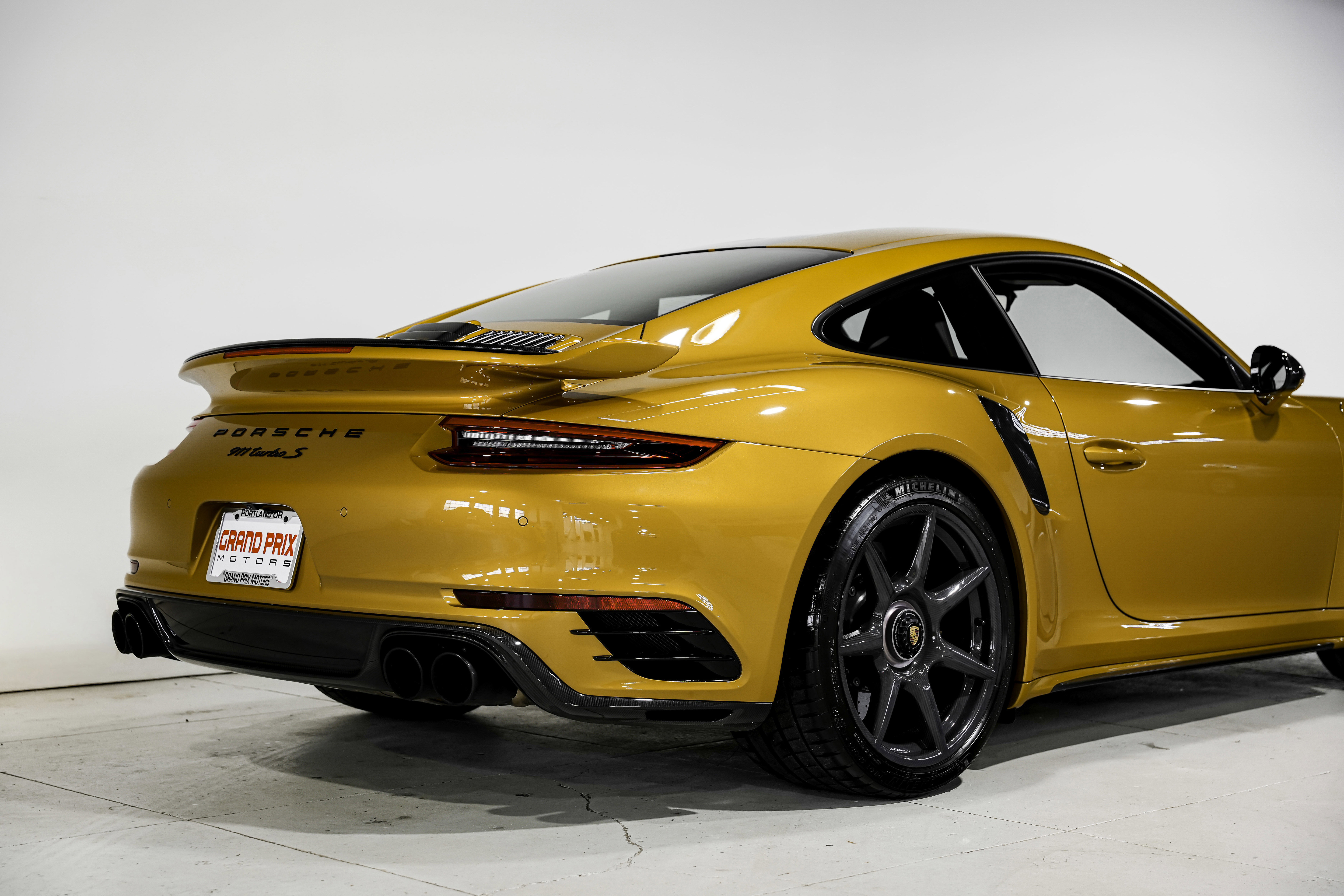 Used 2018 Porsche 911 Turbo S image 46