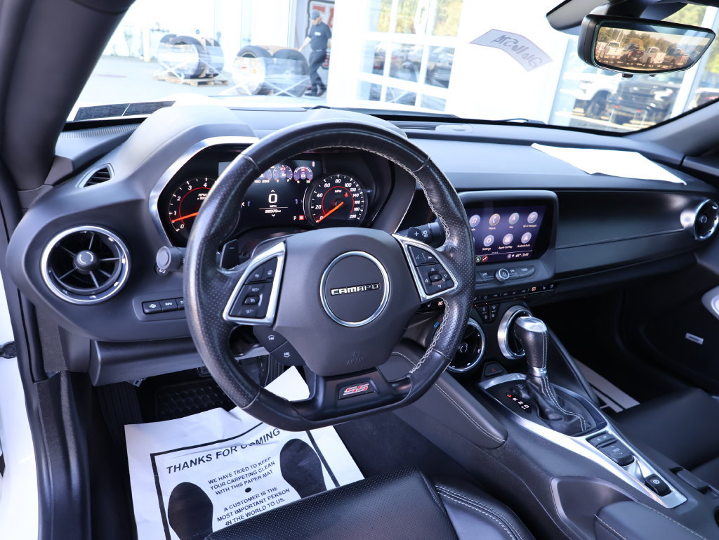 Used 2021 Chevrolet Camaro SS RWD image 23
