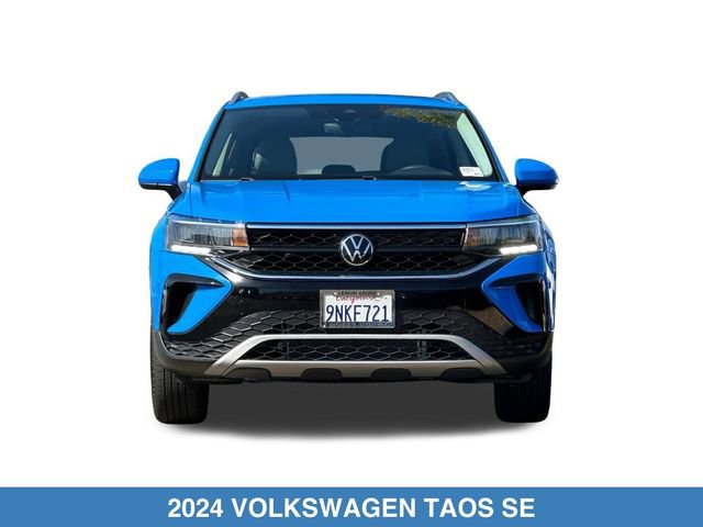 Used 2024 Volkswagen Taos SE w/ Panoramic Sunroof Package AWD/4WD image 10