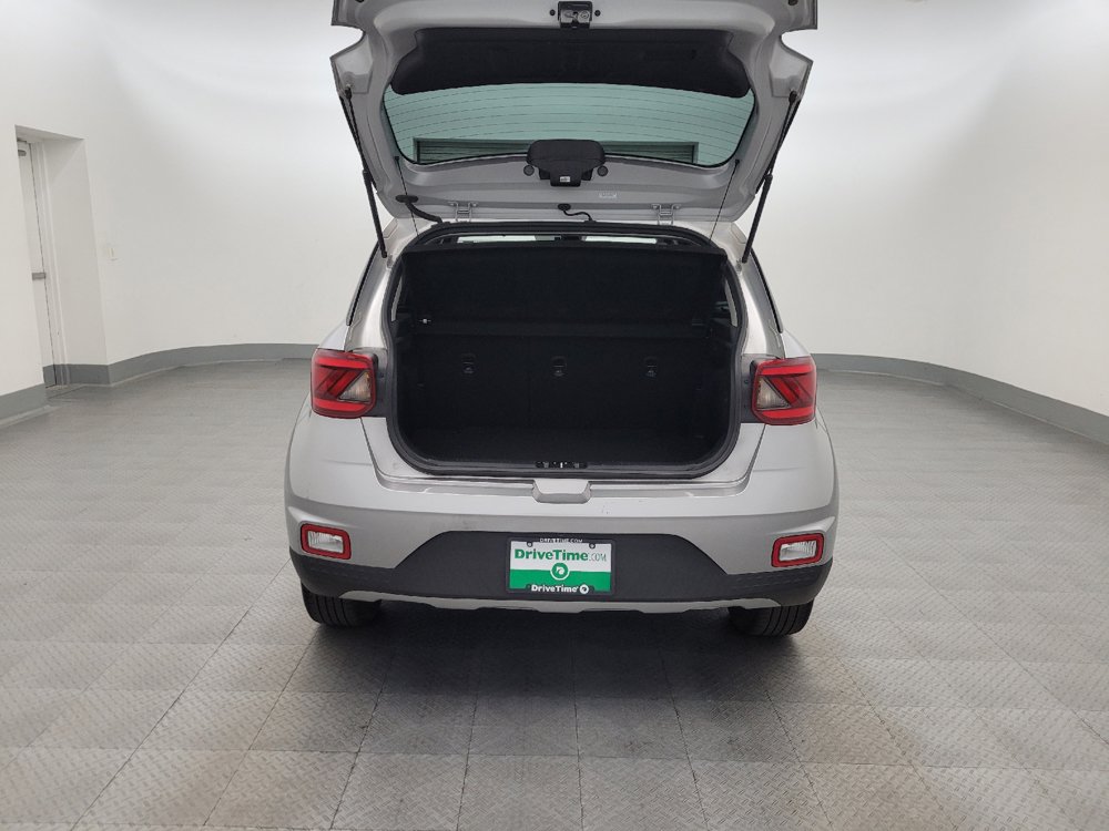 Used 2023 Hyundai Venue SEL w/ Cargo Package FWD image 29
