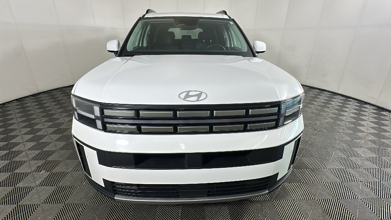 Used 2025 Hyundai Santa Fe SEL AWD/4WD image 9