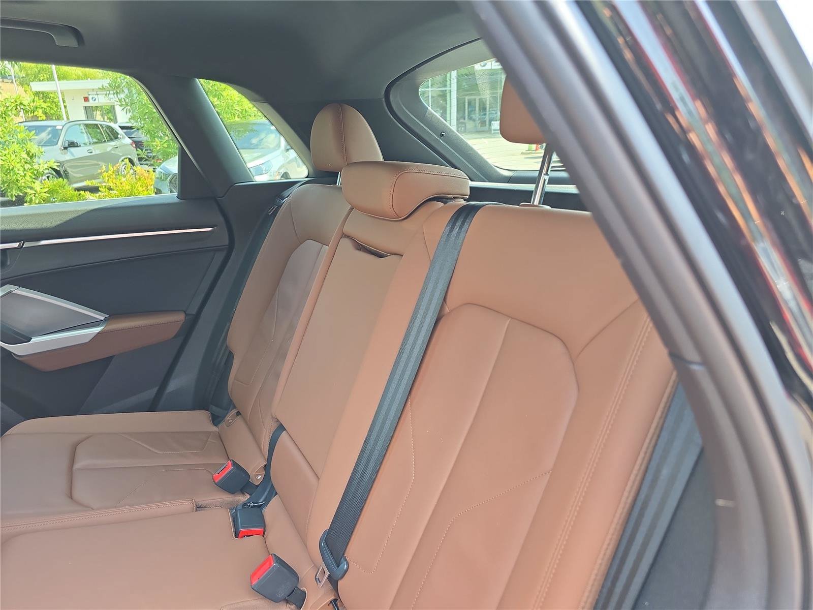 Used 2021 Audi Q3 2.0T Premium w/ Convenience Package AWD/4WD image 14