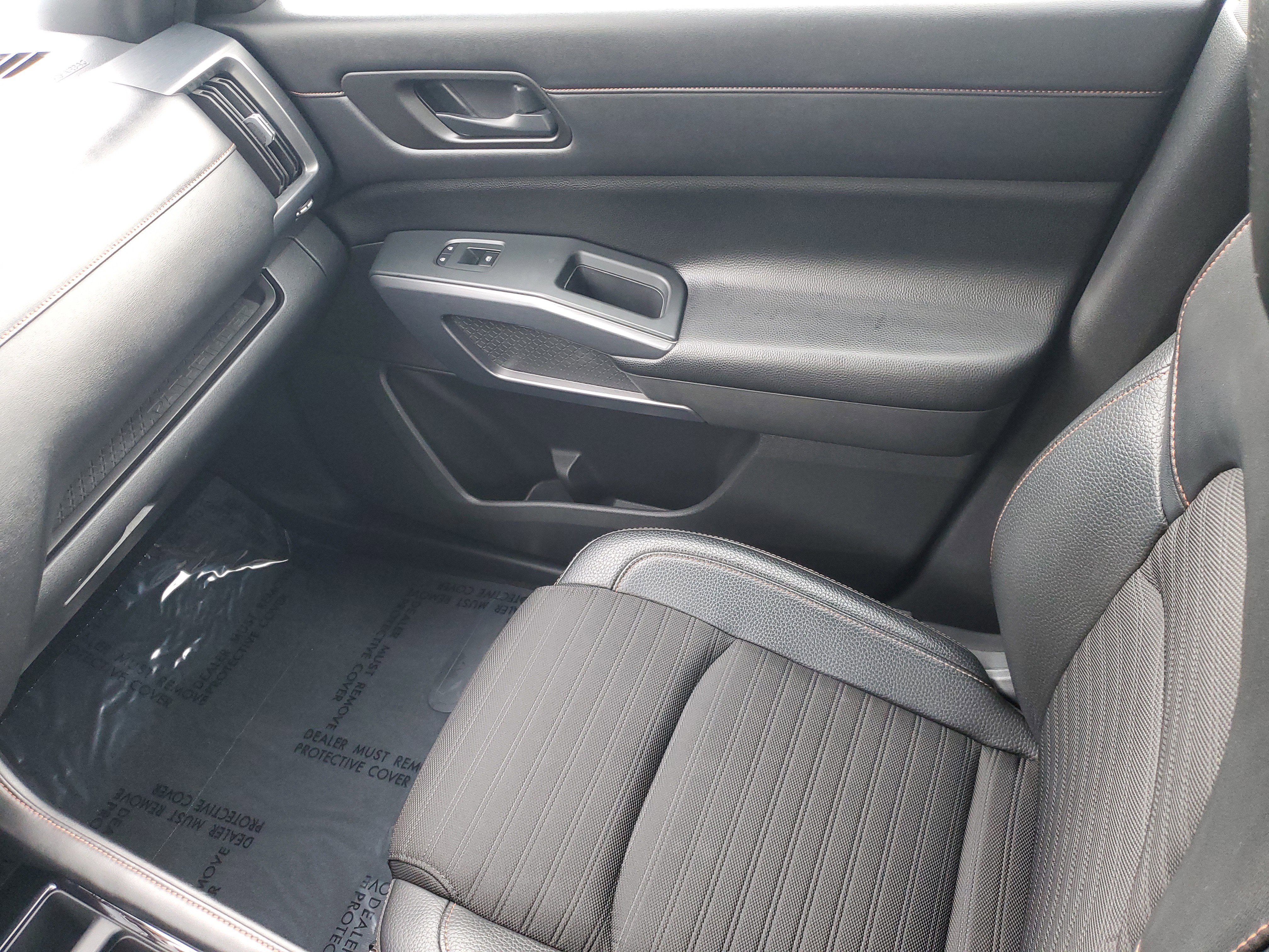 Used 2023 Nissan Pathfinder Rock Creek image 11