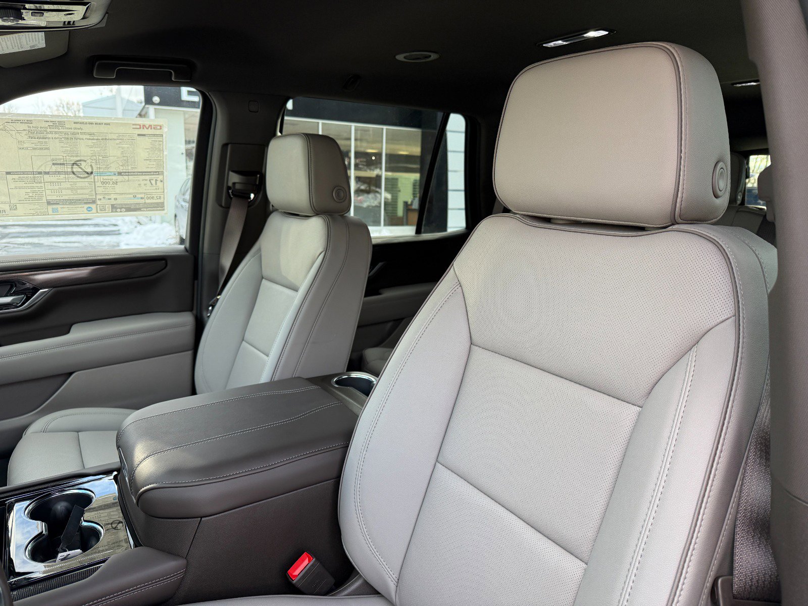 New 2026 GMC Yukon Elevation image 14