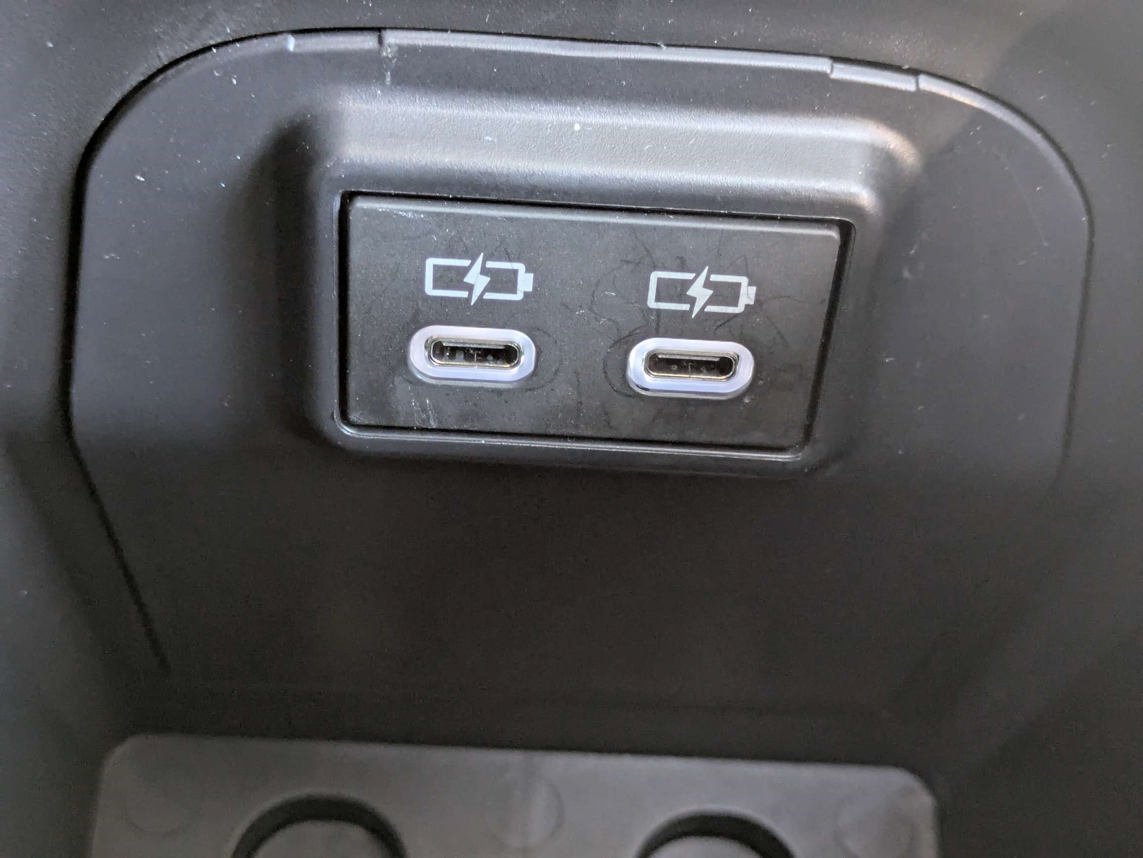 Used 2025 Toyota RAV4 XLE Premium w/ Weather Package FWD image 23