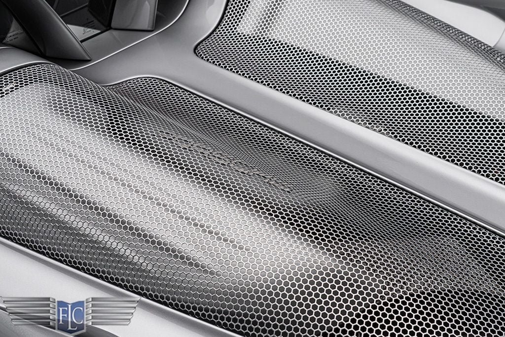 Used 2005 Porsche Carrera GT RWD image 12