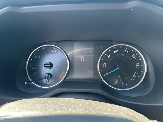 Used 2022 Toyota RAV4 SE image 21