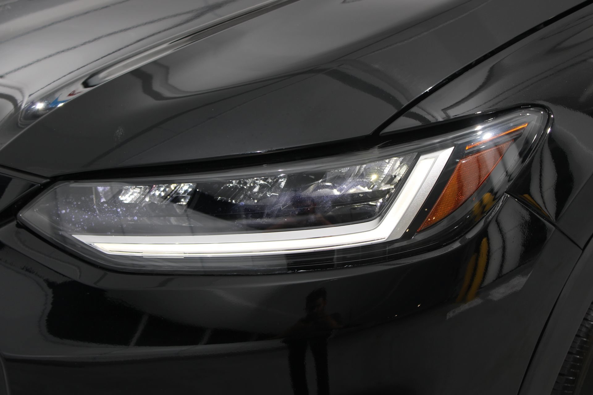 Used 2025 Honda HR-V Sport image 9