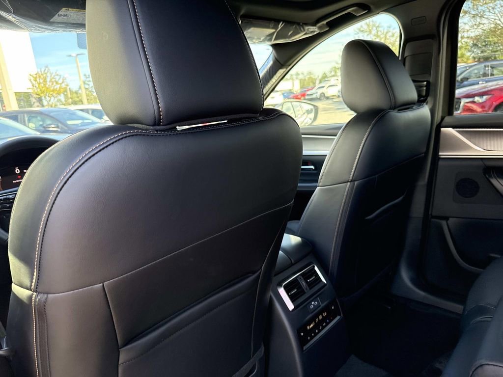 New 2026 MAZDA CX-90 3.3 Turbo w/ Premium Plus Pkg image 17