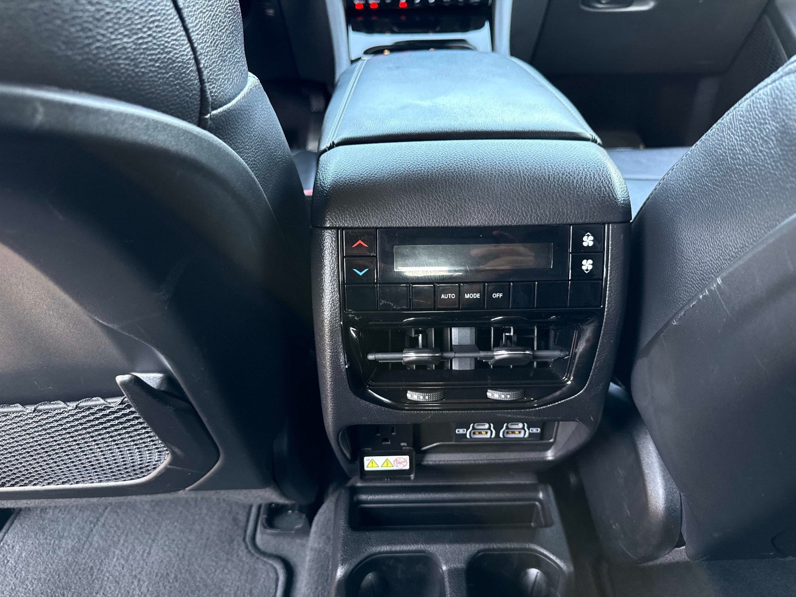 Certified 2023 Jeep Grand Cherokee L Laredo w/ Luxury Tech Group I AWD/4WD image 16