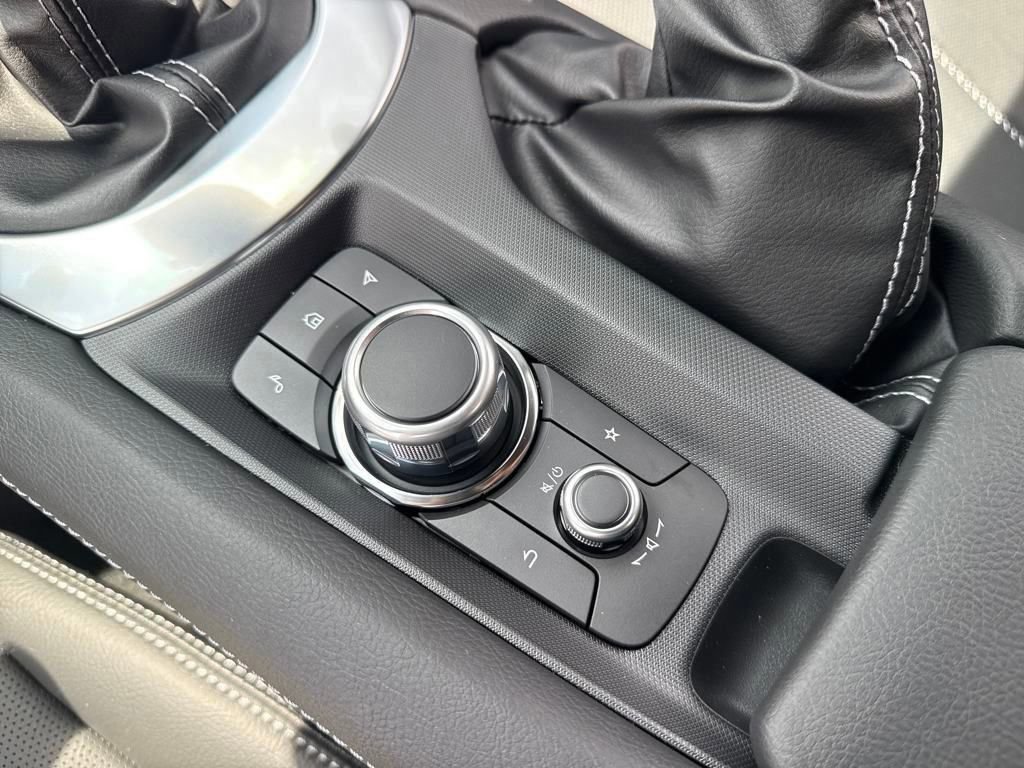 New 2025 MAZDA MX-5 Miata RF Grand Touring image 27