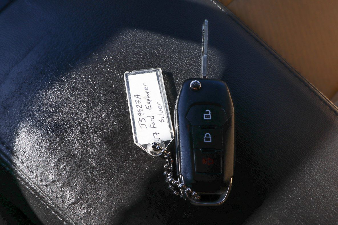 Used 2017 Ford Explorer FWD image 27