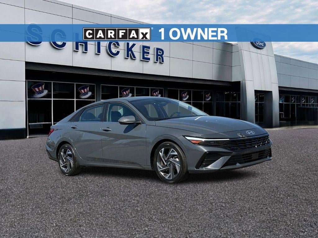Used 2025 Hyundai Elantra Limited FWD image 1