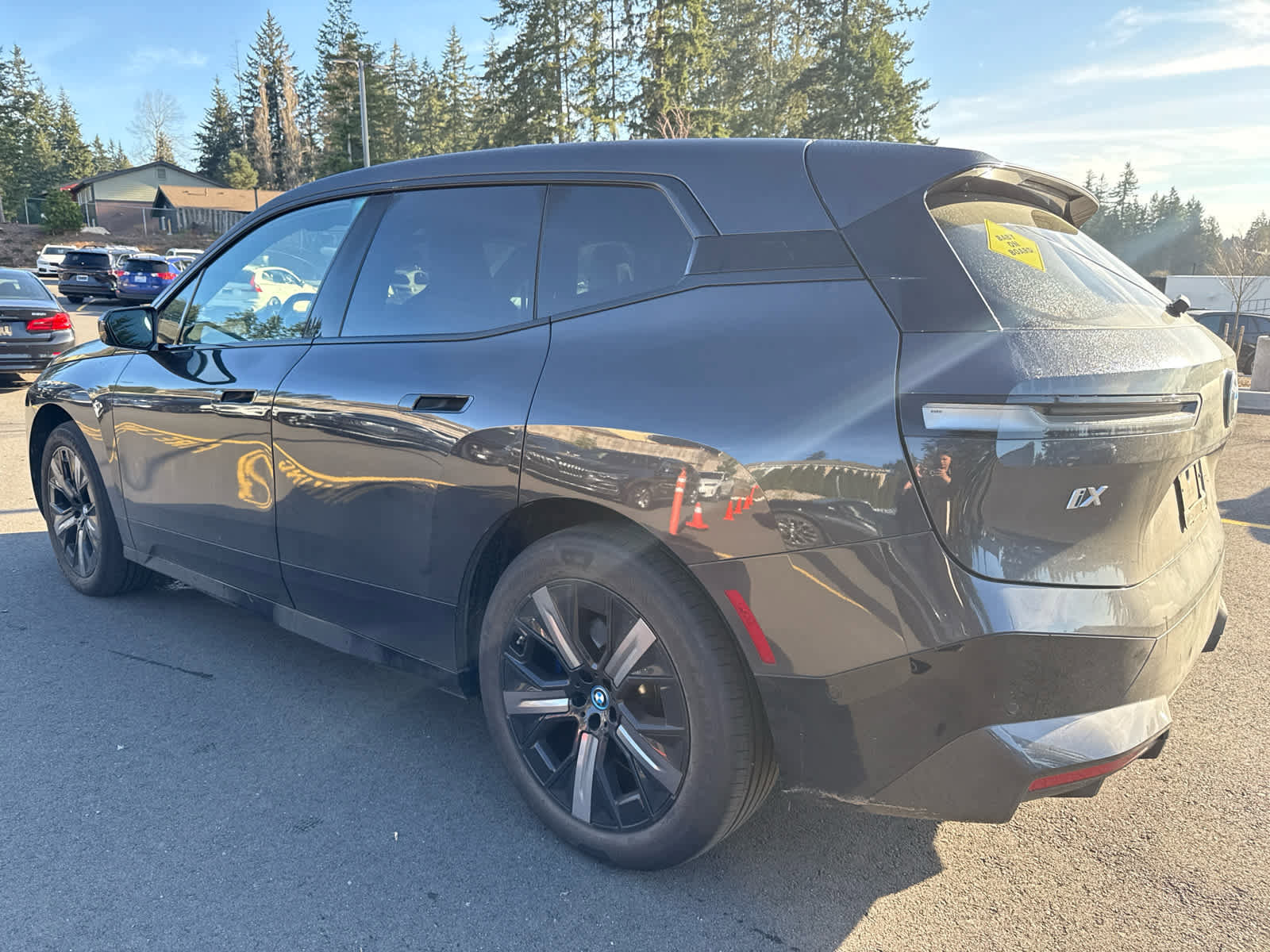 Used 2024 BMW iX xDrive50 w/ Sport Package image 4