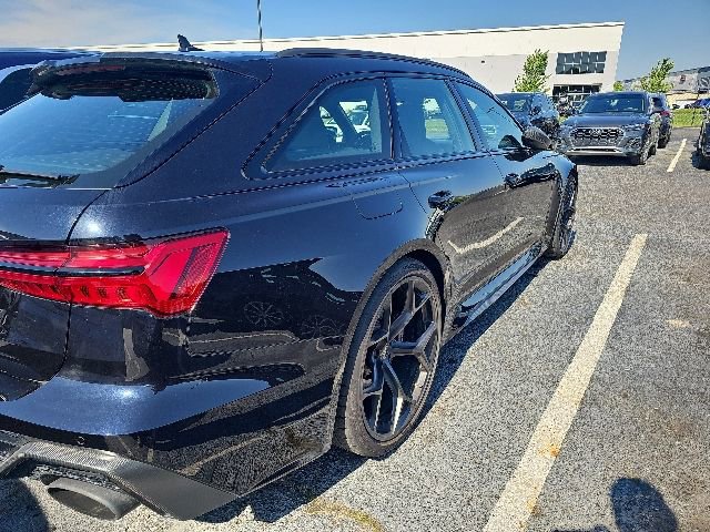 Used 2024 Audi RS 6 performance AWD/4WD image 4