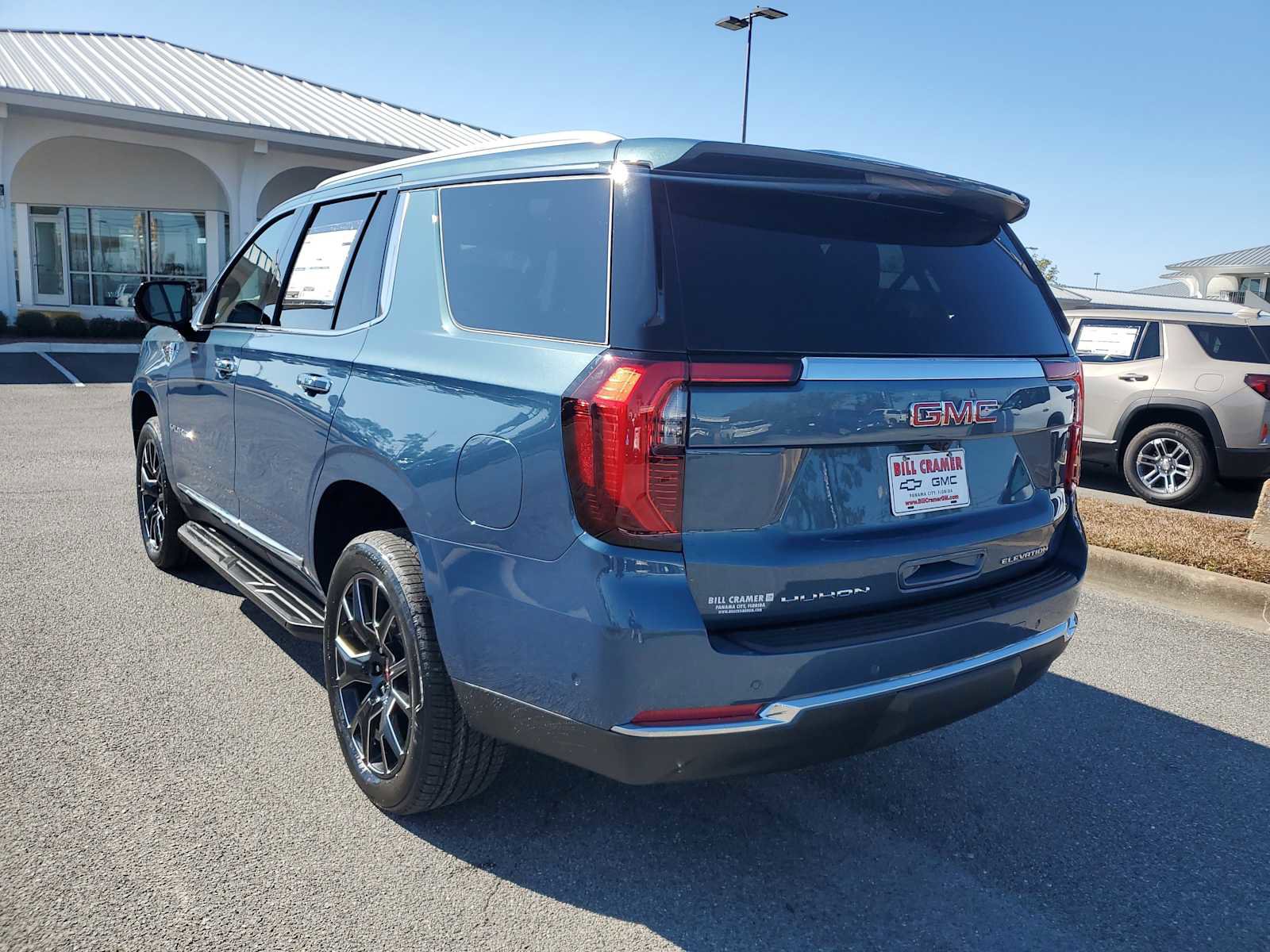 New 2026 GMC Yukon Elevation AWD/4WD image 3