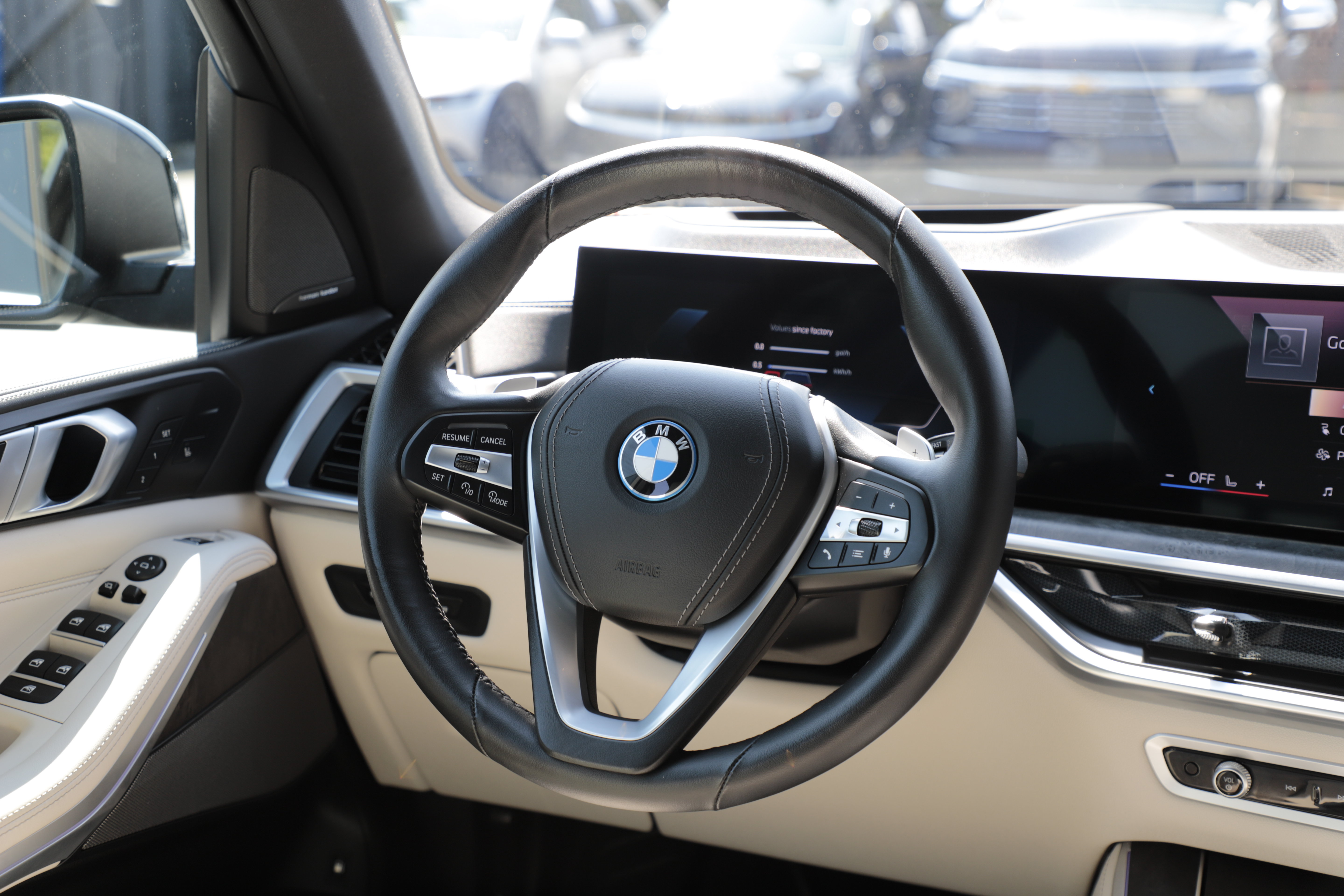 Used 2024 BMW X5 xDrive50e w/ Premium Package AWD/4WD image 19