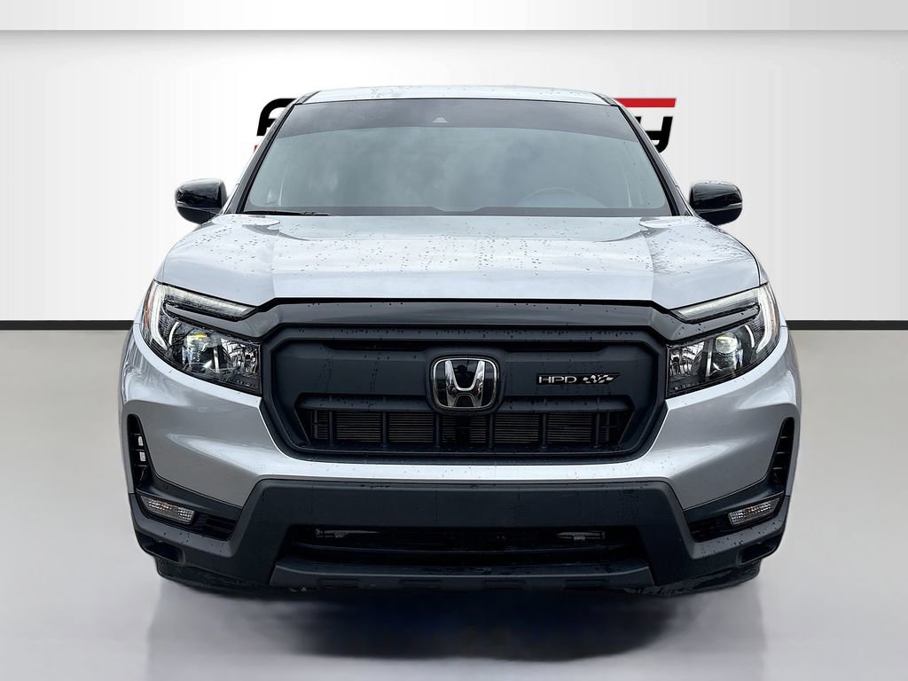 Used 2025 Honda Ridgeline TrailSport image 2