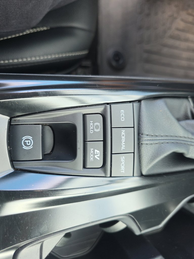 Certified 2025 Toyota Camry SE FWD image 22