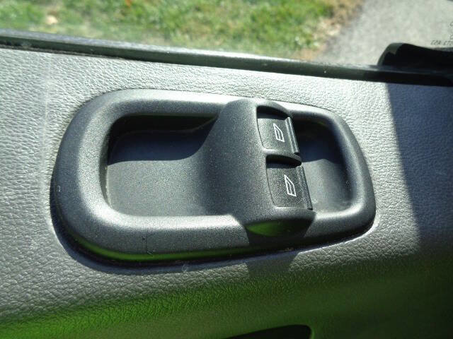 Used 2020 Ford Transit 250 Medium Roof image 13