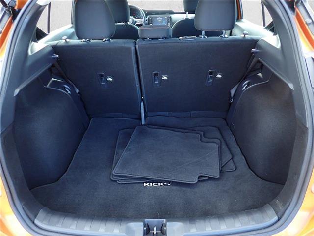 Used 2021 Nissan Kicks SR FWD image 8