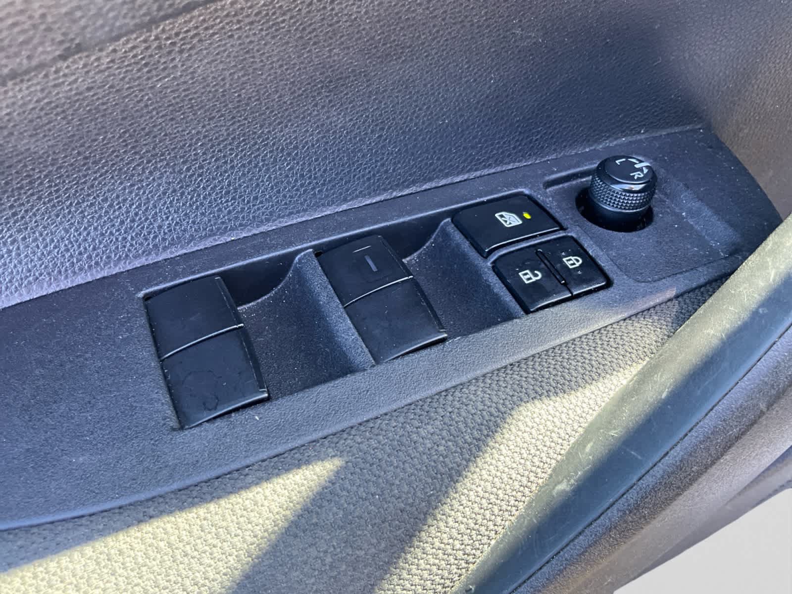 Used 2024 Toyota Corolla LE FWD image 19