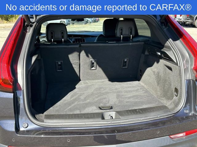 Certified 2023 Cadillac XT4 Luxury w/ Cold Weather Package image 12